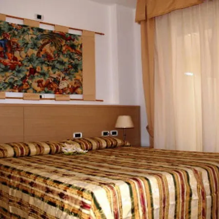 Perfect Flat For Six In Beachfront Complex * Bibione