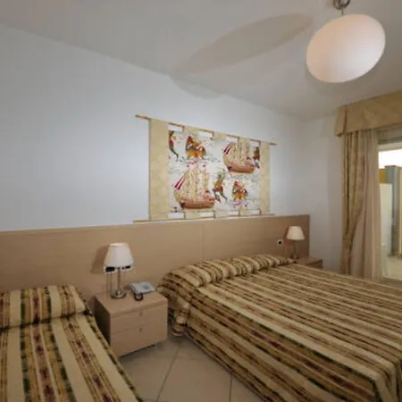 Apartment Perfect Flat For Six In Beachfront Complex *