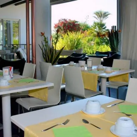 Apartment Perfect Flat For Six In Beachfront Complex Bibione
